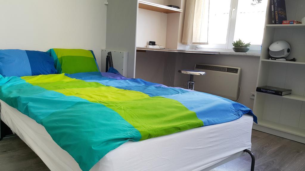 Appartement Bluegrayorange à Poznań Extérieur photo